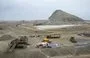 
Vista aérea de la construcción del puerto de Chancay por la empresa china Cosco Shipping, a unos 80 kilómetros al norte de Lima. Una vez terminado, este megapuerto se convertirá en una ruta comercial clave entre Sudamérica y Asia. [Ernesto Benavides/AFP]        