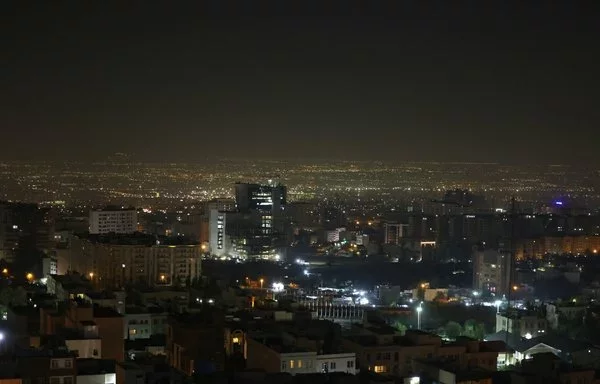 Vista general de Teherán después de que Israel destruyera varios sistemas de defensa antiaérea S-300 el 26 de octubre. [Atta Kenare/AFP]