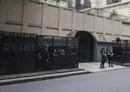 Los vecinos de la embajada rusa en Buenos Aires protestan periódicamente por sus efectos en la comunidad