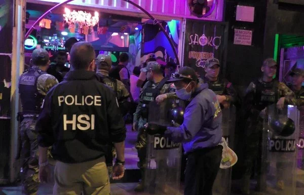 
US Homeland Security Investigations (HSI) officers and the Peruvian National Police (PNP) captured 24 members of Tren de Aragua in several locations in Lima. They rescued 120 woman victims of human trafficking for sexual and labor exploitation. [US Embassy in Peru]        